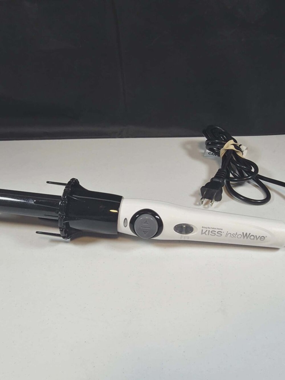 KISS INSTAWAVE AUTOMATIC ROTATING CERAMIC CURLING IRON IONIC WAND 1"